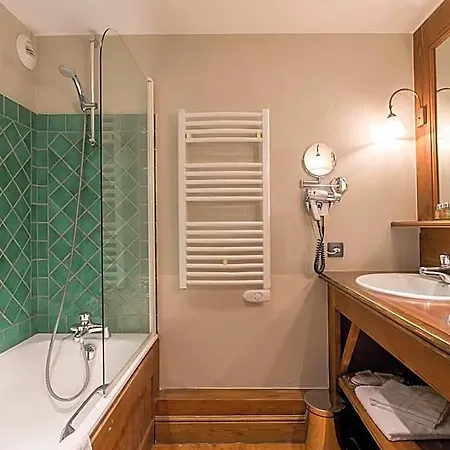 Kandahar Hotel 3*