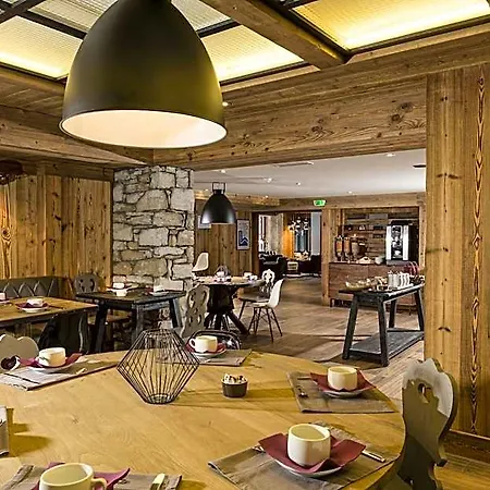 Kandahar Hotel