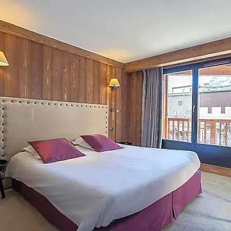 Kandahar Hotel 3*